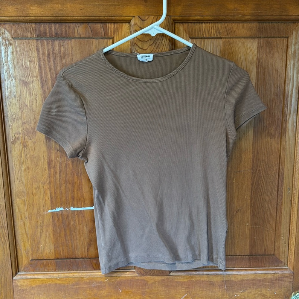 Cotton on brown ribbed tshirt. Size large but fits like a small/medium.